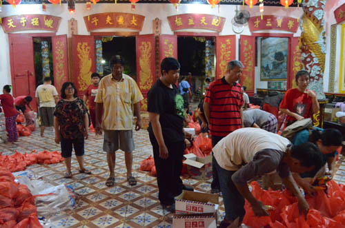 persiapan_bingkisan_10